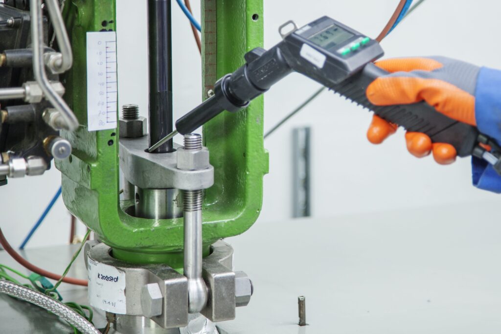 Levering van vluchtige emissiegetest afsluiters conform internationale normen.